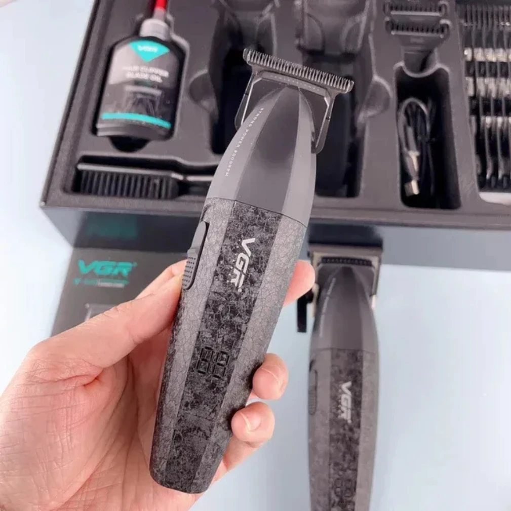 VGR -640 Professional Hair Clippers for Men - 1280 - Tokarri